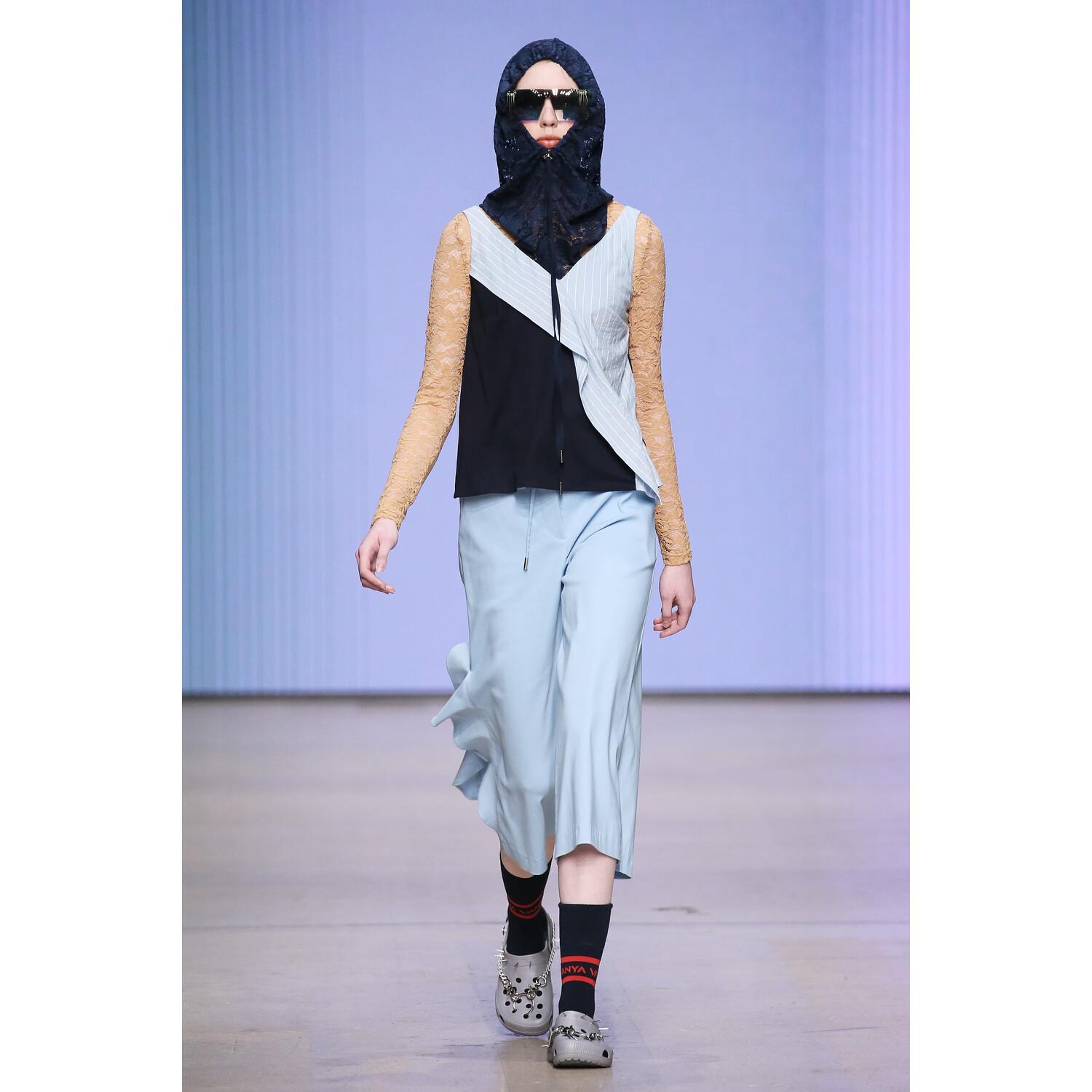 Фото Vanya Vanin Spring 2019 Ready-to-Wear / Ваня Ванин весна-лето 2019 / Неделя моды: Москва